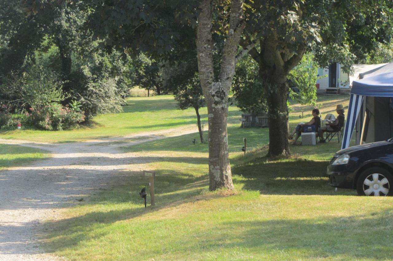Camping La Bergerie 호텔 La Chapelle-Achard 외부 사진
