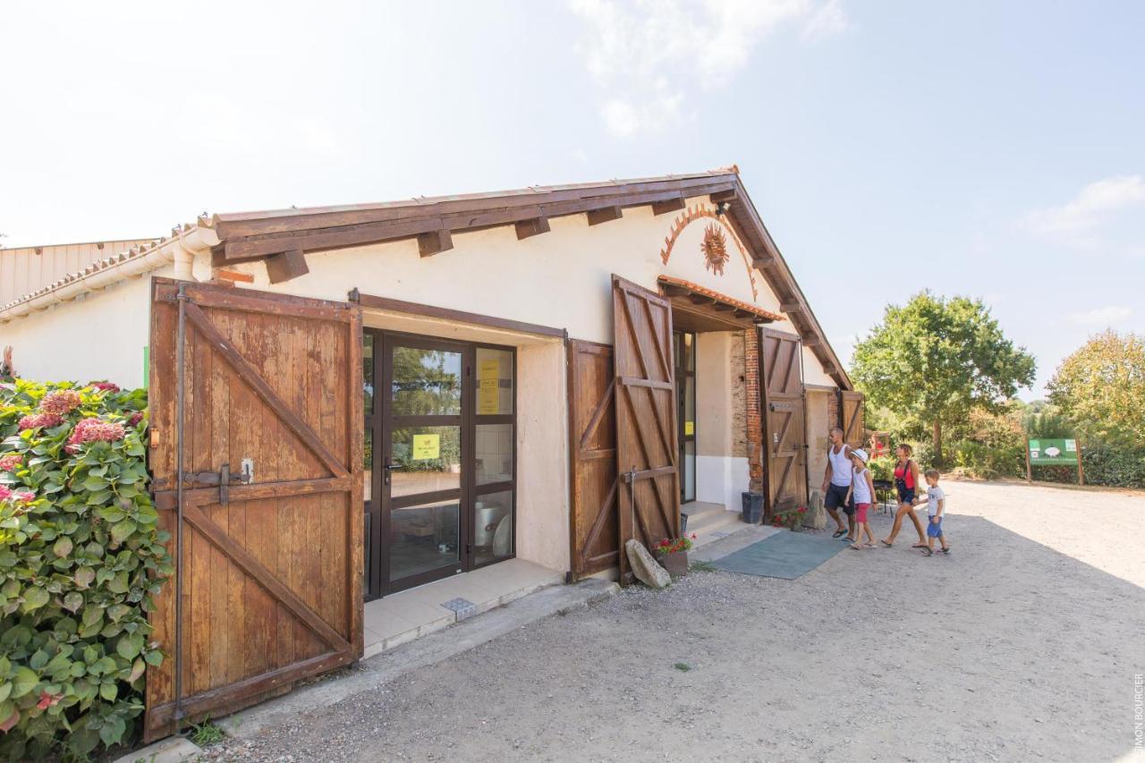 Camping La Bergerie 호텔 La Chapelle-Achard 외부 사진
