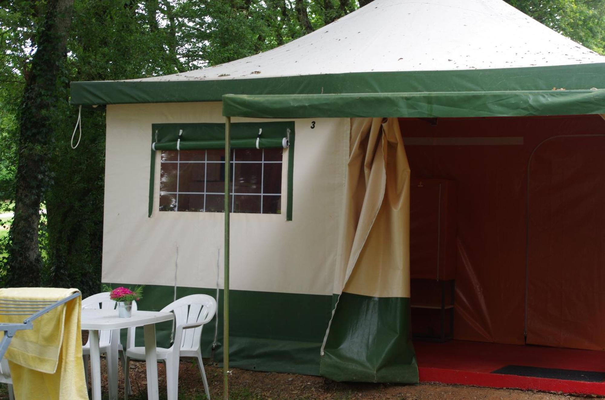 Camping La Bergerie 호텔 La Chapelle-Achard 객실 사진